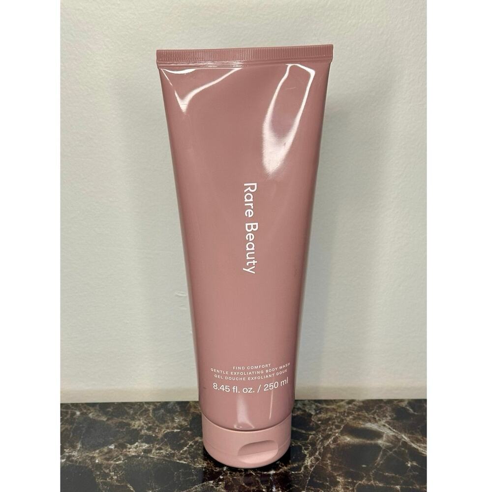 Rare Beauty Find Comfort Gentle Exfoliating Body Wash